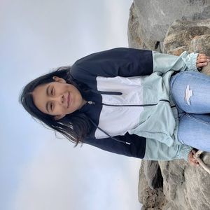 Meet your Posher, Noemi